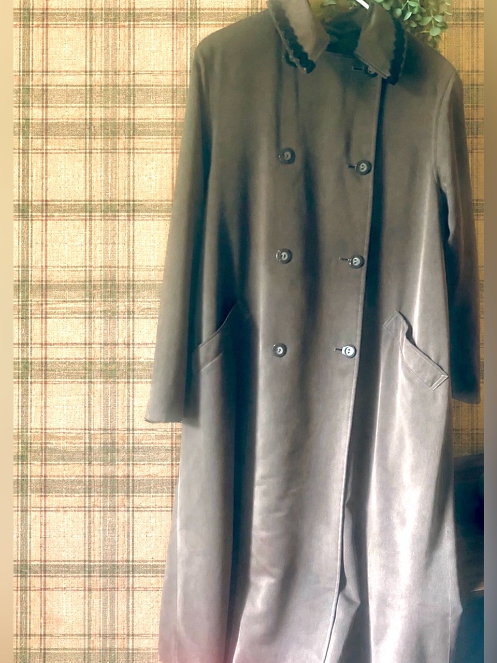 Vintage full length London Fog trench women’s size 4